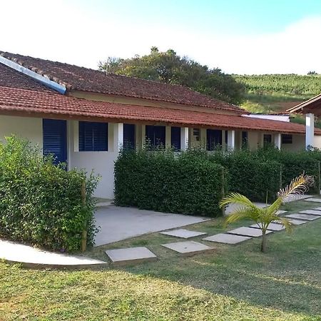 Pousada Vale Das Cachoeiras Bueno Brandão Exteriör bild